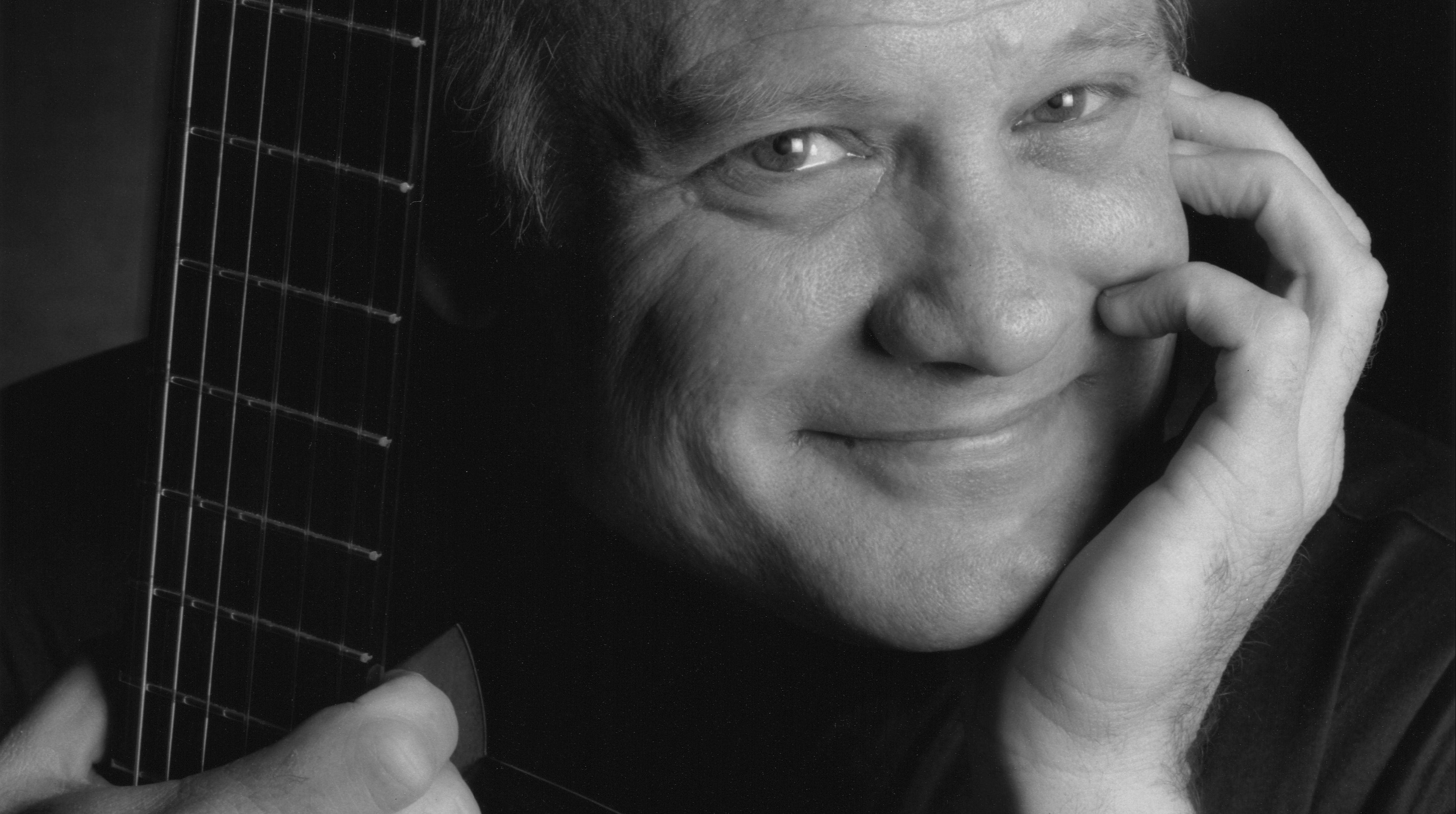 Classical guitarist Gordon Kreplin